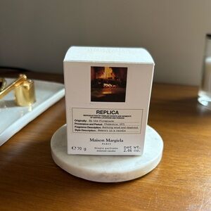 Maison Margiela Replica By the Fireplace Candle - 2.46oz